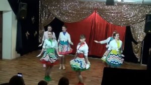 Танец «У самого синего моря»