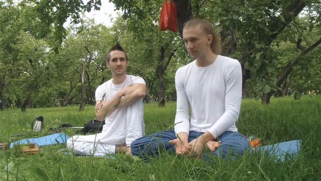 Йога как средство коммуникации - отрывок из лекции о ахимсе смотреть онлайн