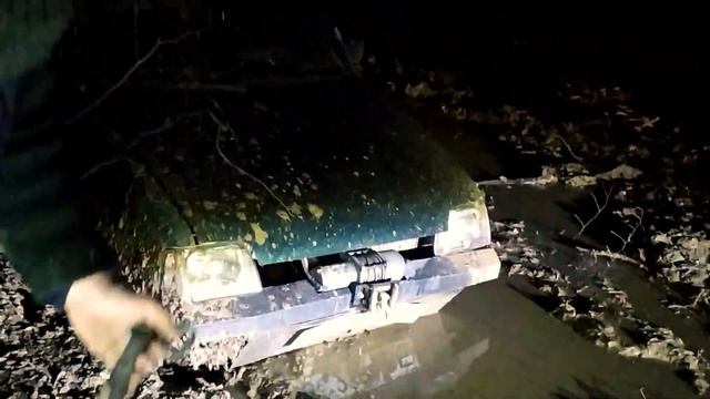 Нічна покатушка Daewoo Tico VS NIVA 4*4 смотреть онлайн