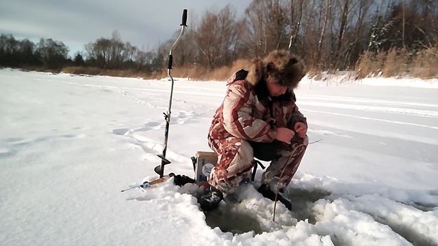 Первая рыбалка 2022 года на Волге смотреть онлайн