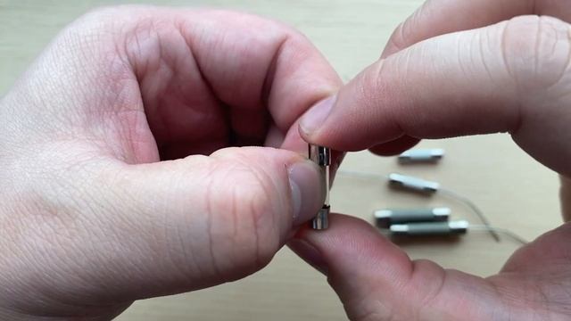 The Differences Between Ceramic and Glass Mini Fuses and Mini Fuse Basics смотреть онлайн
