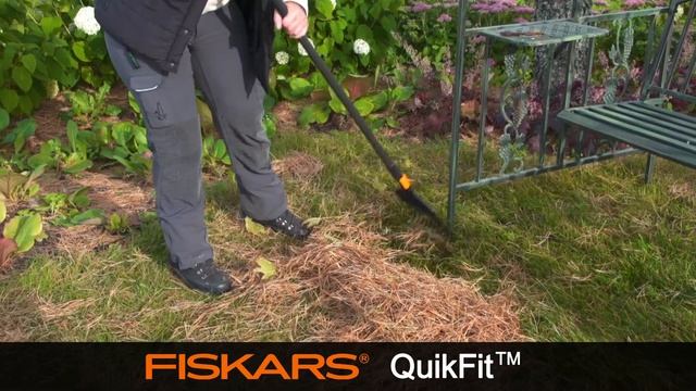 Fiskars QuikFit™ Leaf Rake S 135551 смотреть онлайн