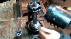 Самодельный стенд для регулировки дизельных форсунок.