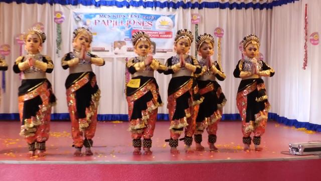 Group Dance LP...Sahodhaya Kids Fest Manjeri ( pakida pandhrand💃💃)#groupdance #youthfestival#dance смотреть онлайн