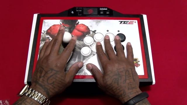 Mad Catz Street Fighter V Arcade FightStick TE2+ for PlayStation4 and PlayStation3 смотреть онлайн