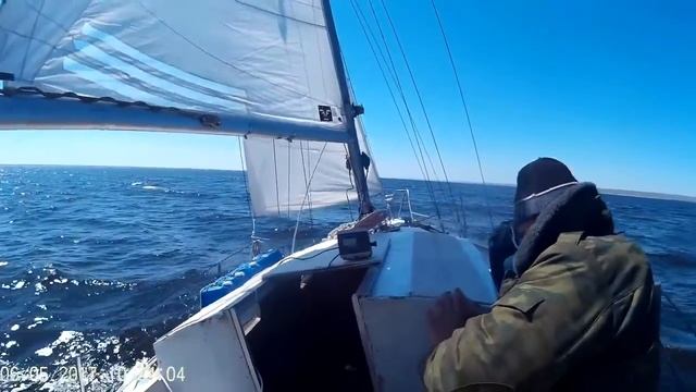 на яхте под парусом смотреть онлайн