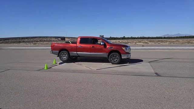 2016 Nissan Titan XD Destruction Testing смотреть онлайн