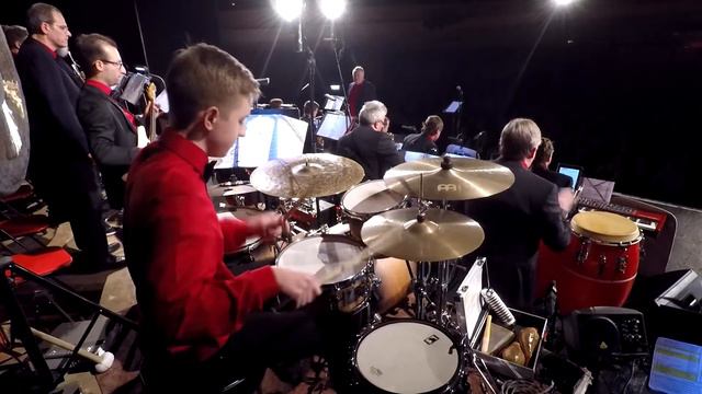 Chicago - Caravan Live Drum Cam смотреть онлайн