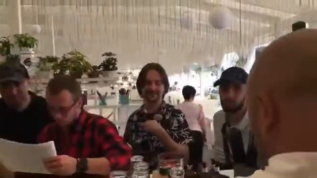 Беспредел на Ланжероне. Кафе Veranda страдает от активистов. смотреть онлайн