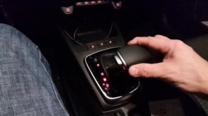 Зачем кнопки на рычаге АКПП и селекторе в Kia Rio X, как работают