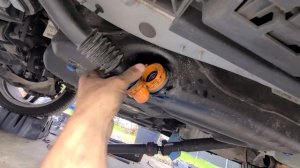 MERCEDES ML W166 GL X166 FUEL PUMP AND PRESSURE SENSOR REPLACEMENT