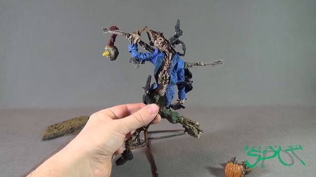 Spooky Spot 2016 - McFarlane Toys Twisted Land of Oz Scarecrow смотреть онлайн