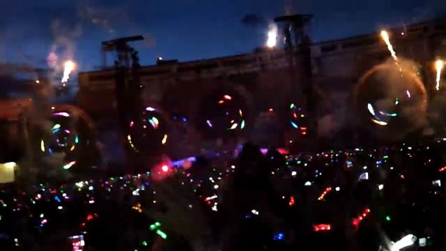 Coldplay Madrid 2012 HD Intro @ Vicente Calderon Stadium