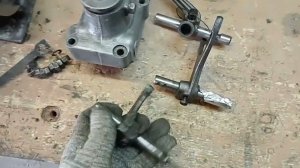 Чтобы не выбивала задняя. КПП ЛуАЗ.