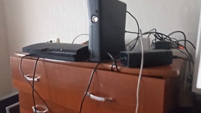 РАБОТАЕТ ПРОФИ , ШЬЮ КОНСОЛЬ , ОБЛАЖАЛСЯ? смотреть онлайн