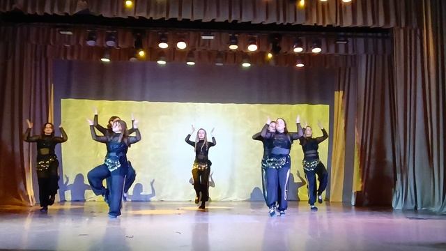 Восточный танец - хореографическая студия Огоньки смотреть онлайн