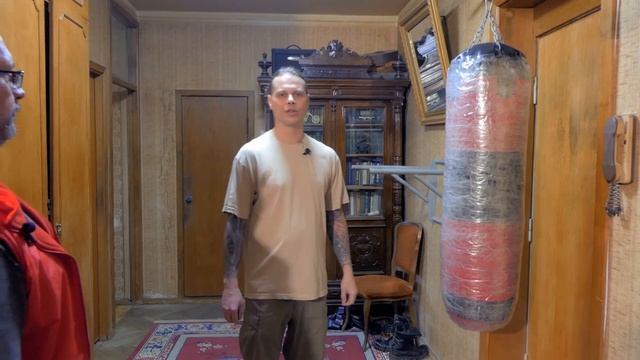 Представляем ножевого мастера в видео-обзоре "Секреты Влада Пашолока" от Видеожурнала Клинок смотреть онлайн