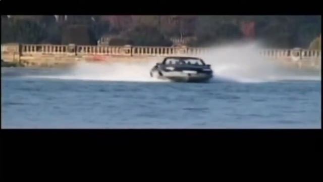 Автомобиль амфибия под названием Gibbs Aquada