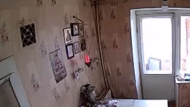 Лампадка на кухне загорелась сама смотреть онлайн