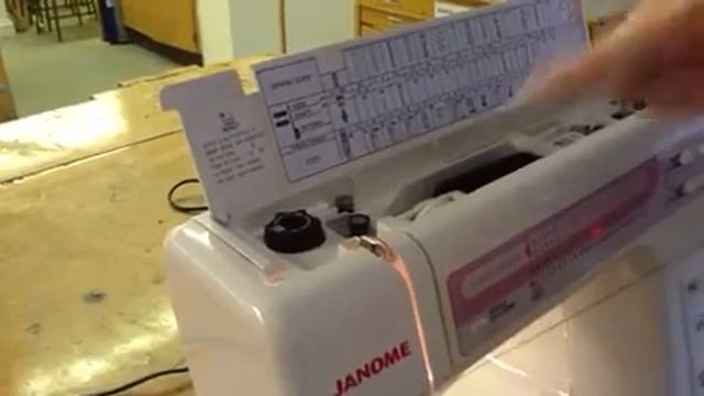 Changing the stitch on a sewing machine смотреть онлайн