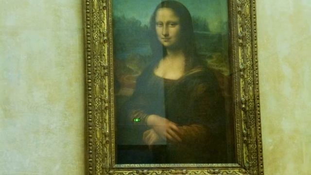 Louvre Palace,Museum & Louvre Pyramid Paris,France смотреть онлайн