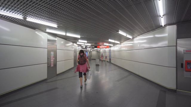 Austria, Vienna, U-Bahn ride from Praterstern to Nestroyplatz смотреть онлайн