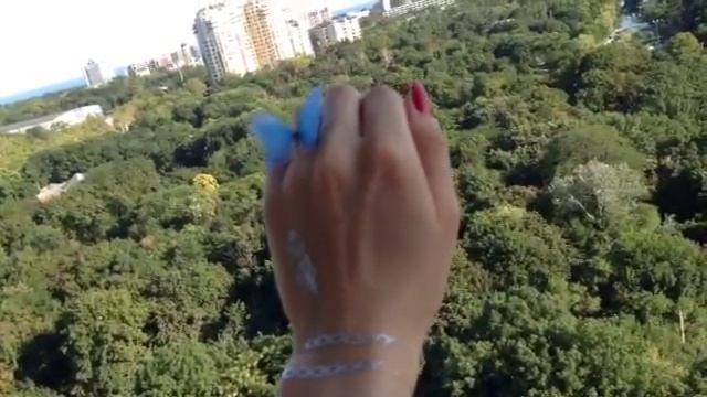 Колечко с бабочкой Морфо смотреть онлайн