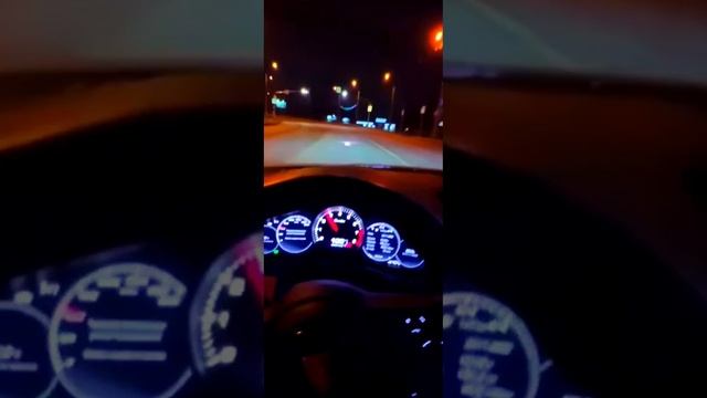 Макс Ващенко Катается ночью на Порше смотреть онлайн