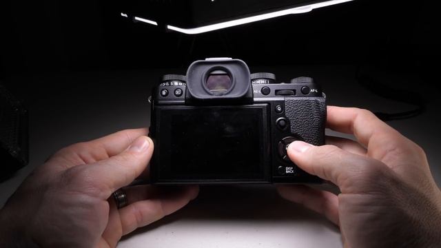 YOU Should Buy A Fujifilm XT3, And Here's Why! смотреть онлайн