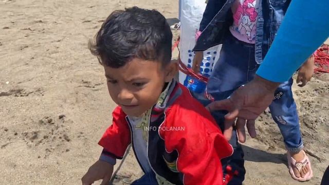 BLITAR KOPDAR AKBAR LAYANGAN AKHIR TAHUN DI PANTAI SERIT смотреть онлайн