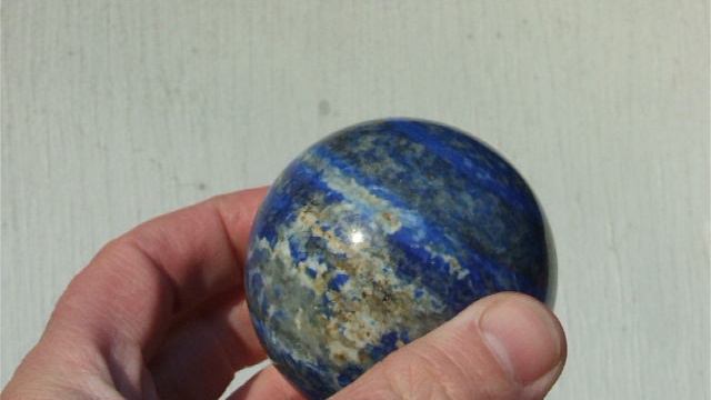 Шар из Лазурита диаметр 62 мм //450 смотреть онлайн