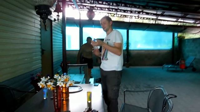 VLOG: Утренняя зарядка / Роман Зоя Даниэла Стил/ Шашлыки / Болтовня смотреть онлайн