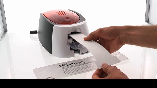 Cleaning Your Badgy Plastic Card Printer смотреть онлайн