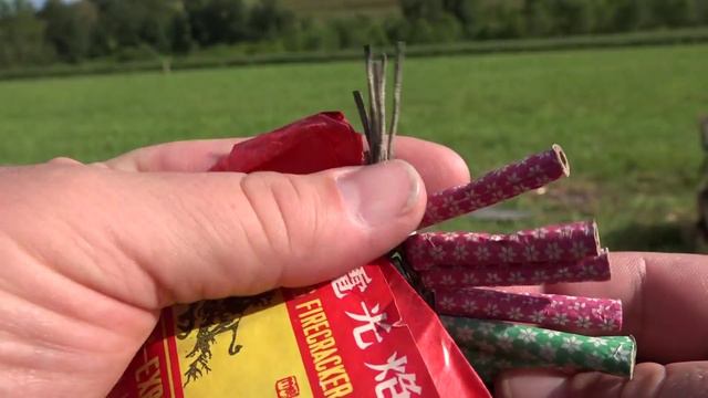 Red Lantern Brand- Lightning Firecrackers -DOT CLASS C OLD FIRECRACKERS смотреть онлайн