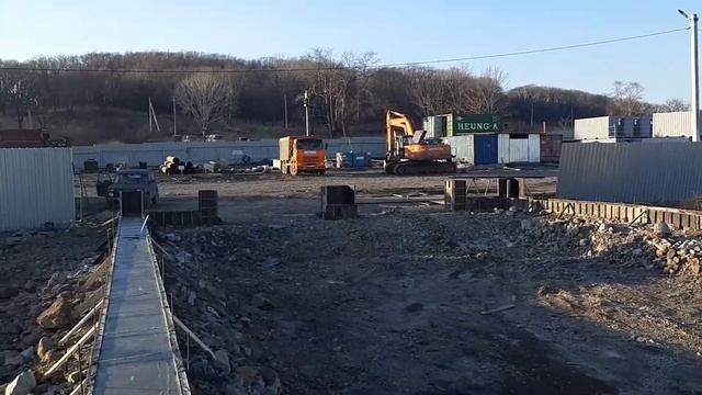 Ленточный фундамент под ангар арочного типа.