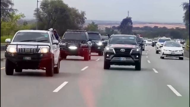Imran Khan, People's Prime Minister ? Lahore-Islamabad Motorway | #imrankhan #imrankhanpti #protoco смотреть онлайн