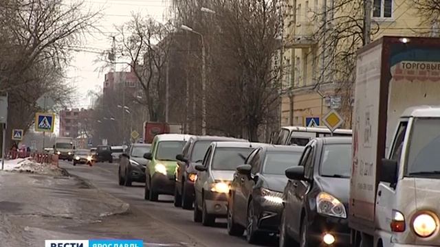 В Ярославле продолжается ямочный ремонт смотреть онлайн