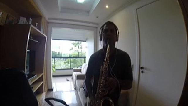 Your latest trick - dire straits - alto sax solo смотреть онлайн