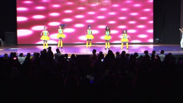 Dance for Life INSPIRE Show - 2016 - Groupe 1A - Samba | Balance Toi смотреть онлайн