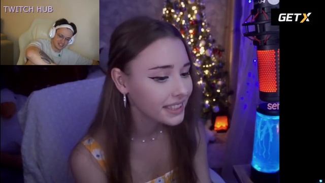 БУСТЕРА ЗАСМУЩАЛА ЕГО НОВАЯ ДЕВУШКА + КРИНЖЖ смотреть онлайн