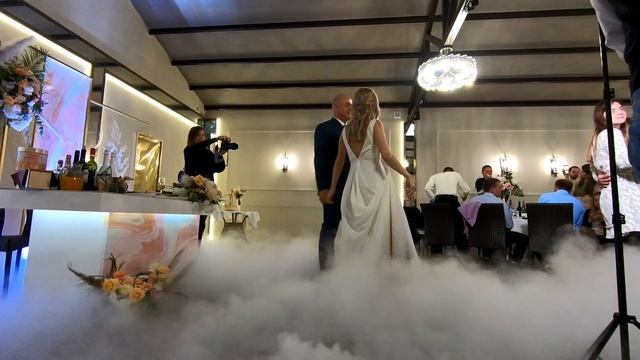Тяжелый дым ? на первом танце ? Алёны и Дмитрия? 19.09.20. Летняя веранда отеля "Солнце" смотреть онлайн