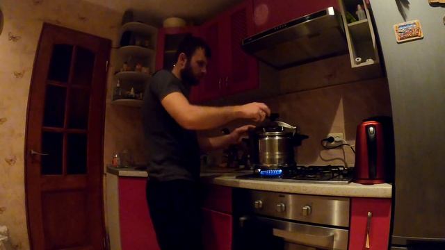 ТУШЕНКА из ЛОСЯ Тушенка в домашних условиях. Домашняя тушёнка Открыл - и ешь! Тушёнка в скороварке. смотреть онлайн