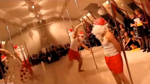 Номер Деды Морозы - "Новогодняя сказка - 2012" (Magic Pole) смотреть онлайн