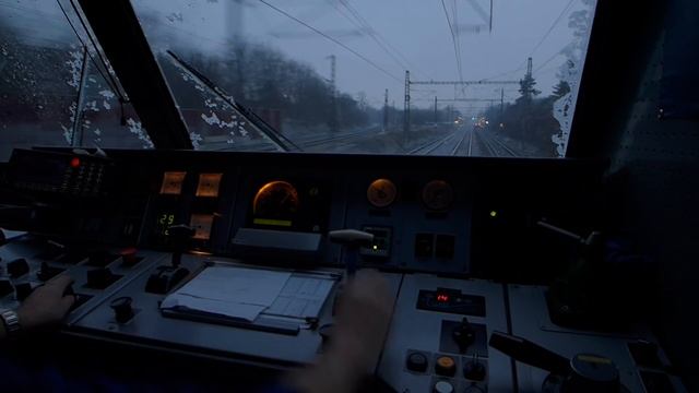 Cabview 151 - Úvaly - Praha hl.n. - ráno смотреть онлайн