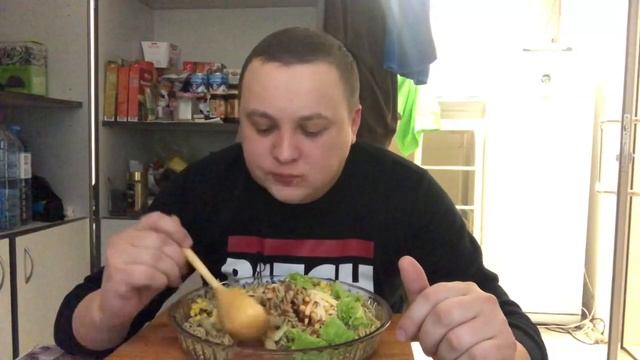 Vine Video Батина шиза после нг/ макароны со шпингалэтом Spinach Pasta Mukbang Eating