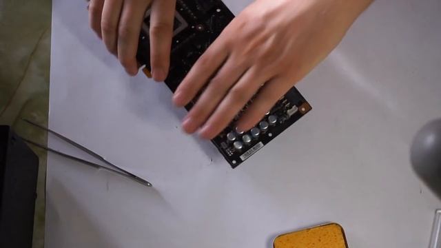 Albatron GeForce 8800GTS. Замена конденсатора. смотреть онлайн