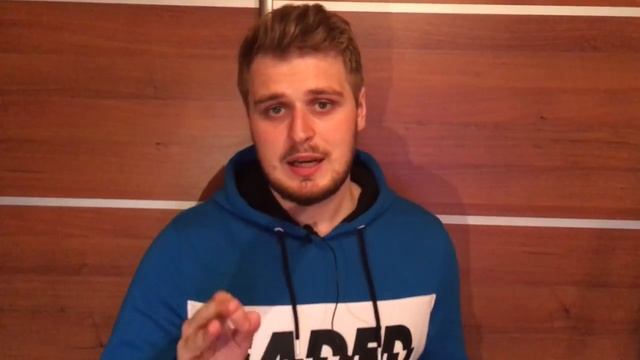 Зачем нужны все дырки на твоем iPhone?! смотреть онлайн