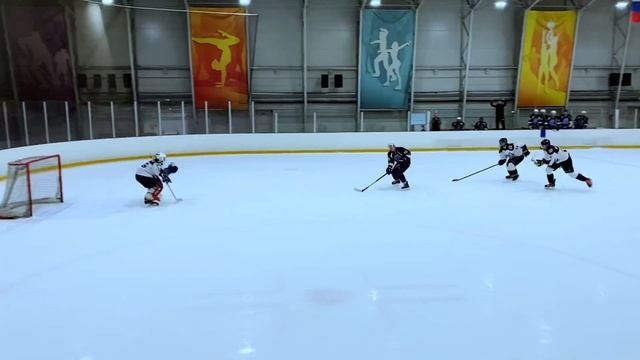 Матч финала плей-оффа чемпионата Санкт-Петербург СПБХЛ ХК Магнитка - ХК Sharks Pro смотреть онлайн