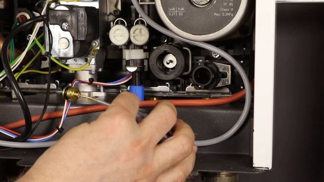 Котел Baxi Eco 4S 24F ошибки E25 и E26