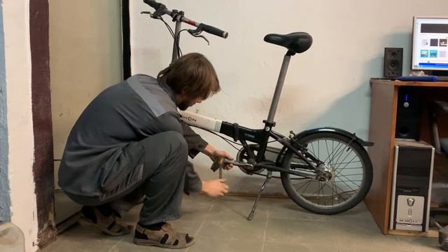 Как открутить педали на велосипеде смотреть онлайн